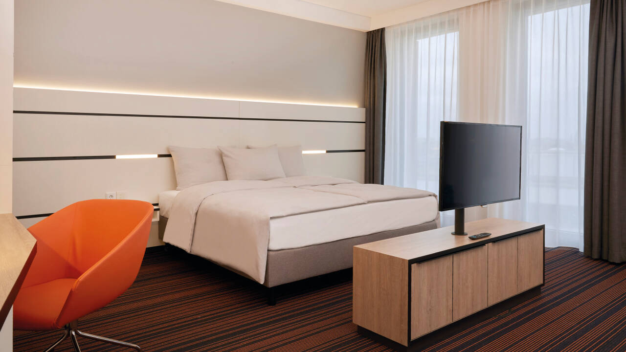 Die modernen Zimmer bieten höchsten Komfort und verfügen über eine kostenlose Minibar.