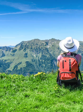 Direkte tilgang til turstier, sykkelruter, via ferrata og sommerkjelkbaner.