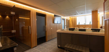 Hotellet har både bastu och jaccuzzi mot extra kostnad vilket är perfekt efter en lång och aktiv dag