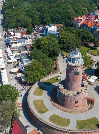 Utforska kusten och besök Kolobrzeg, den berömda spastaden.