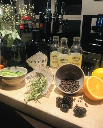 The hotel bar and restaurant offers food and drinks in a cosy atmosphere.