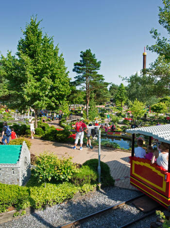 Hotellet ligger endast en kort bilresa från Legoland, Lalandia och Givskud Zoo