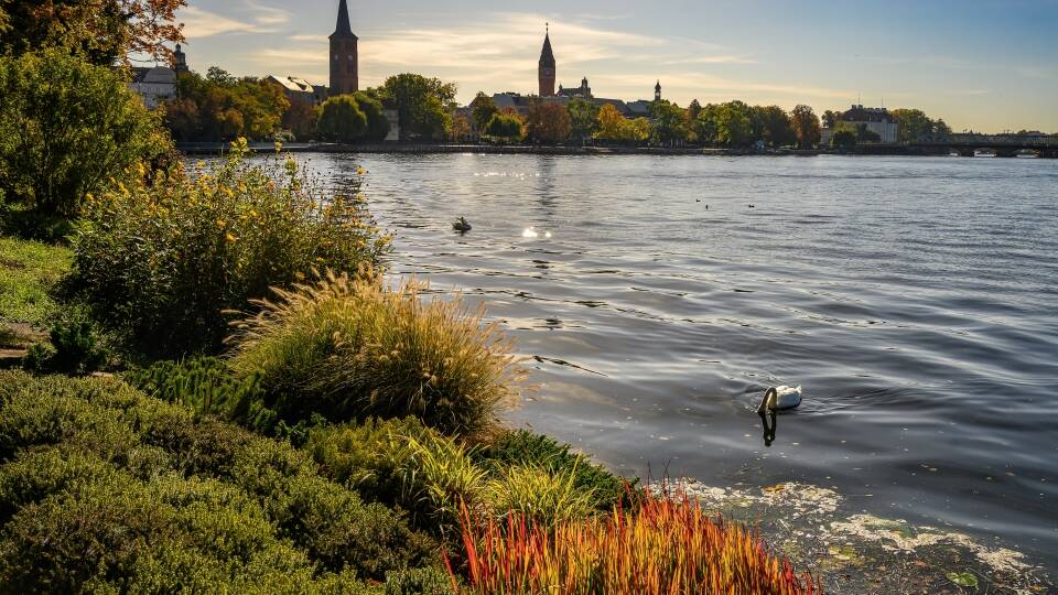 The Hotel am Schloss Köpenick is picturesquely situated directly on the banks of the Dahme, a tributary of the Spree.
