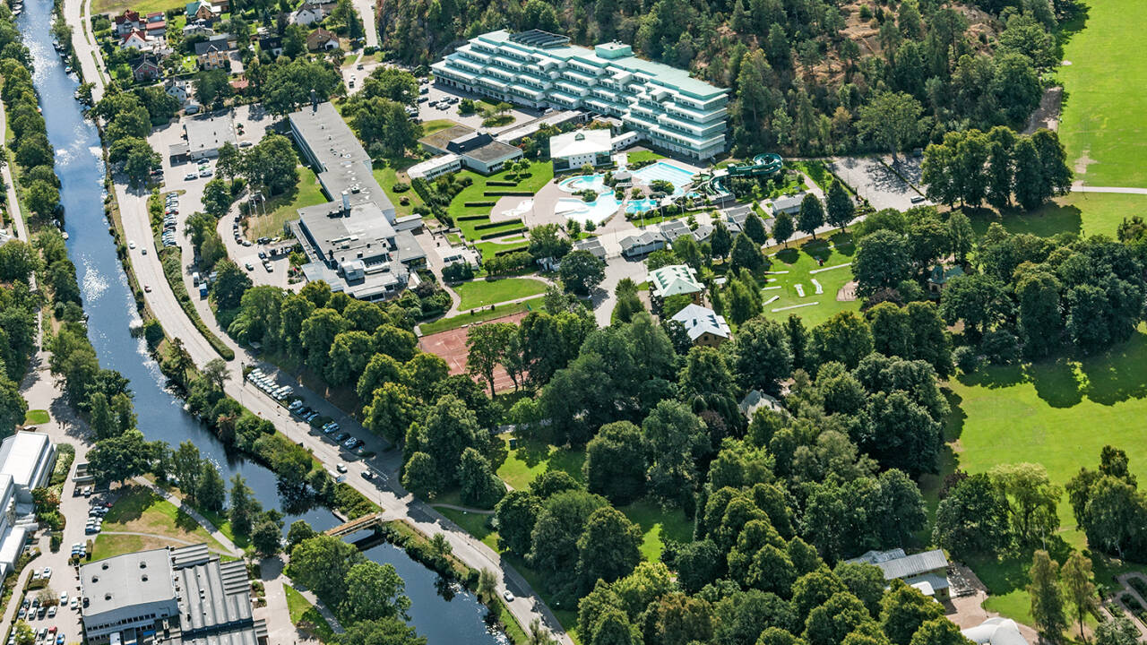 Ronneby Brunn Hotel ligger i naturskønne omgivelser og tilbyder et bredt udvalg af wellness og spa.