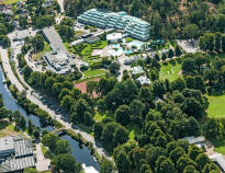 Ronneby Brunn Hotell ligger i det grønne og byder på masser af wellness med et omfattende spa-program.