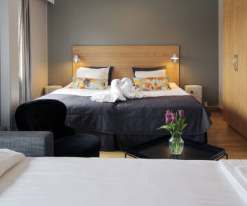 Bekväma rum och en varm, familjär atmosfär ger dig en trivsam bas för att utforska staden.