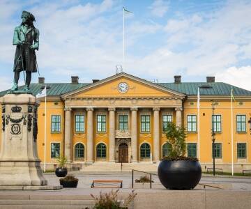 Med Stortorget och Karlskronas UNESCO-listade sevärdheter bara 20 meter bort bor du mitt i stadens hjärta.