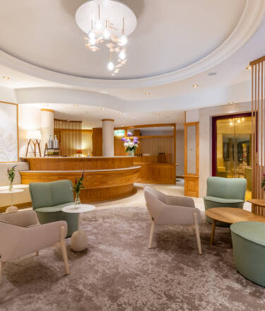 Die Architektur des Hotelgebäudes ist einzigartig und die Innenausstattung stilvoll und geschmackvoll. Hier werden Sie sich wie zu Hause fühlen.
