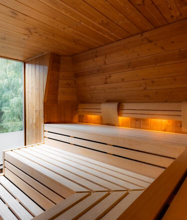 During your stay, you have free access to the hotel's lovely wellness area.