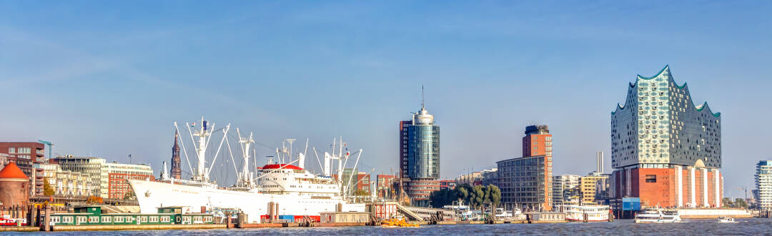 A trip to nearby Hamburg is a must for any holidaymaker in Reinbek.