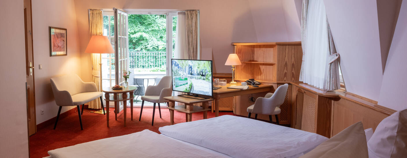 Hotellets værelser giver jer stilfulde og komfortable rammer under opholdet.
