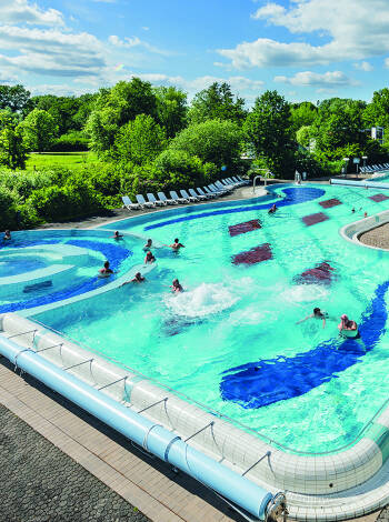 Under er vistelse har ni gratis inträde till kurbadet Jod-Sole-Therme Bad Bevensen en gång om dagen