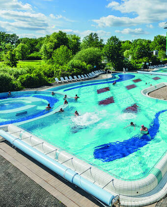 Under dit ophold har du daglig gratis adgang til kurbadet Jod-Sole-Therme Bad Bevensen.