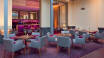 Die Lobby-Bar des Hotels serviert alle Ihre Lieblingsgetränke in einem stilvollen Ambiente.