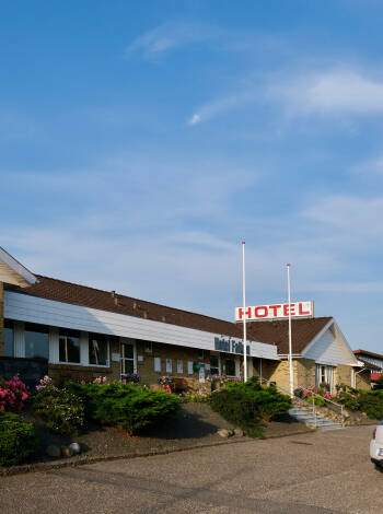 Hotellet ligger i lugna omgivningar mellan Ringkøbing och Herning, ett perfekt läge för att upptäcka området.