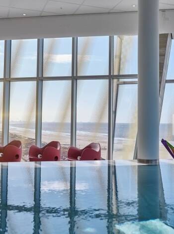 Koppla av på Spa Flow med pool, bastu, ångbad och fitnessfaciliteter.