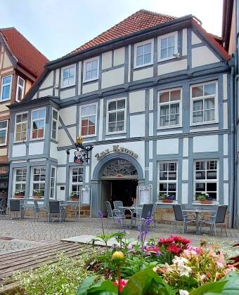 Das Hotel zur Krone Hameln liegt in der Fußgängerzone im Herzen der charmanten Altstadt von Hameln und ist ein idealer Ausgangspunkt für Besichtigungen.