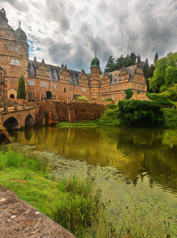 Under er semester i Hameln kan ni besöka det äventyrliga slottet ”Hämelschenburg”
