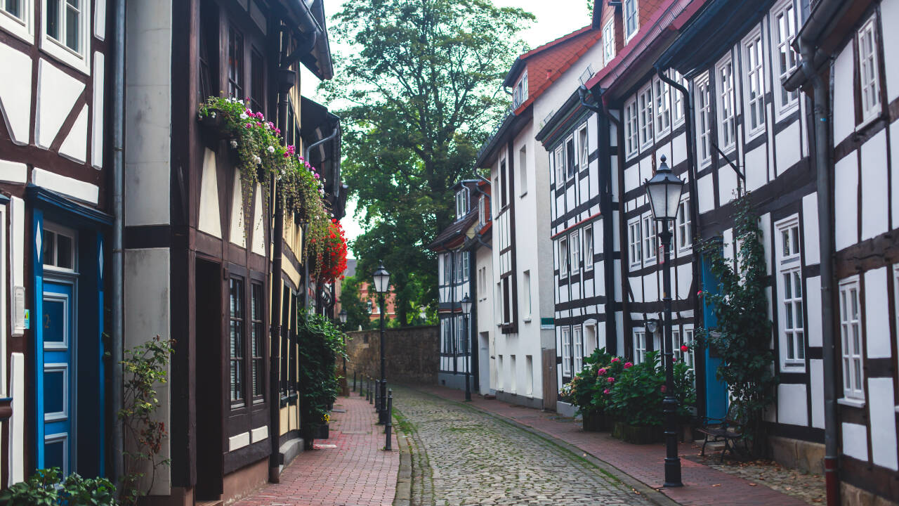 Den pittoreske gamlebyen i Hamelin starter rett utenfor hotelldøren, og byr på mange flotte bygninger og spennende severdigheter
