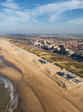 Das Two Brothers Noordwijk Beach genießt eine hervorragende Lage direkt am Strand.