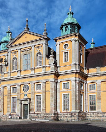 Erkunden Sie Kalmar und Umgebung bei einem Tagesausflug und besuchen Sie den Kalmarer Dom.