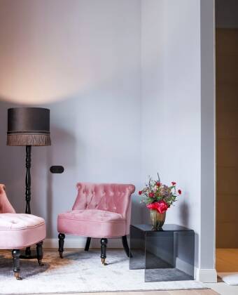 Et fristed for voksne: Som adults-only-hotell tilbyr Petuh en avslappet og rolig atmosfære – perfekt for par, venner eller et avslappende opphold på egen hånd.