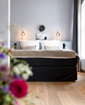 The rooms are typically furnished with stylish, good-quality pieces and decorated with light neutral colors.