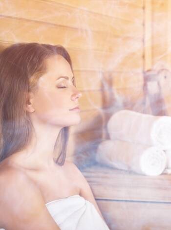 Im Wellnessbereich befindet sich auch eine finnische Sauna mit Danarium.