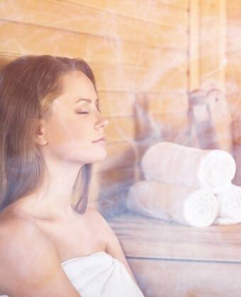 Utöver poolen finner ni även en finsk bastu och ett ångbad, "Danarium", i wellnessområdet.