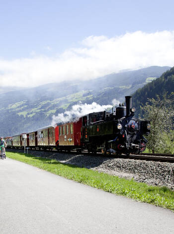 Ein Ausflug mit der Zillertal-Bahn ist ein Abenteuer für Groß und Klein.