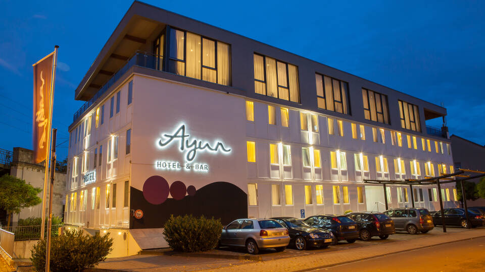 Im Hotel Ayun übernachten Sie komfortabel und modern zu einem günstigen Preis.