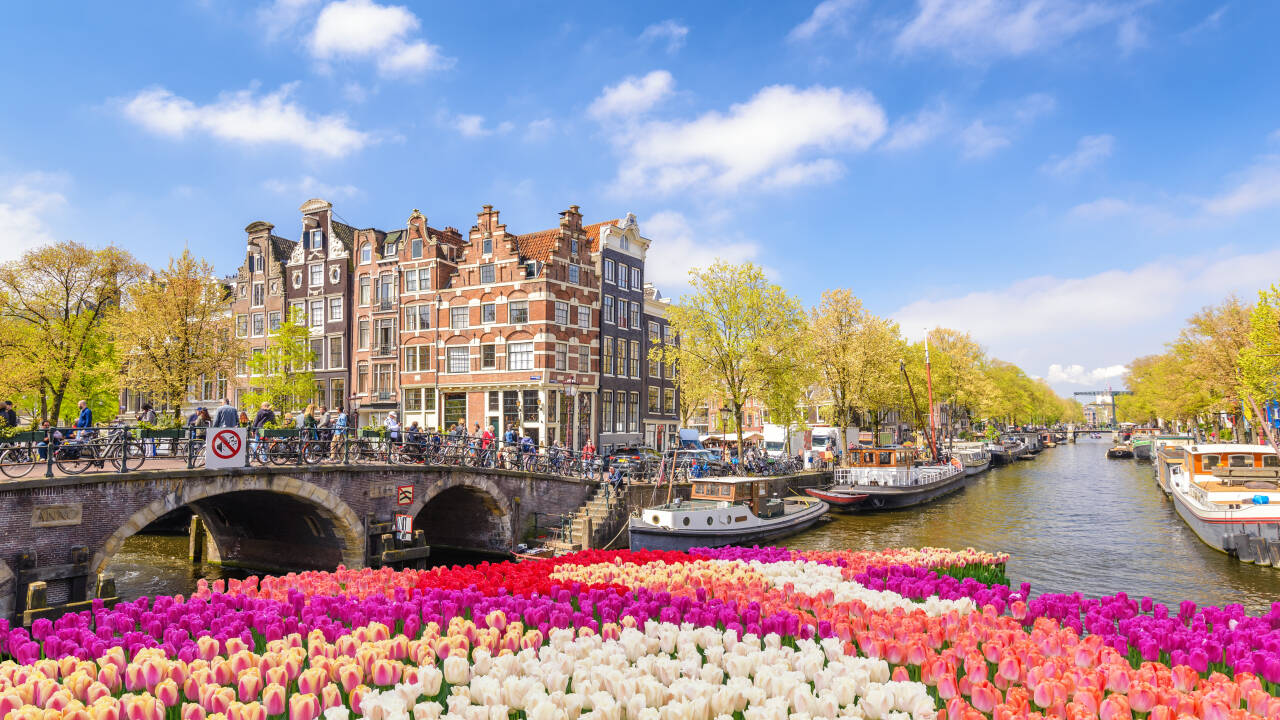 Njut av en härlig storstadssemester i Amsterdam där det väntar konst, kultur, shopping och sightseeing