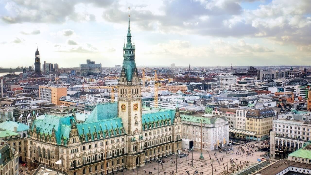 Hamburg er en vakker by med noe å oppleve for enhver smak. Byen er spekket med kulturopplevelser og shoppingtilbud.