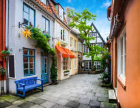 I Bremen skal I gå igennem Schnoor Kvarteret med de små gader og charmerende huse.