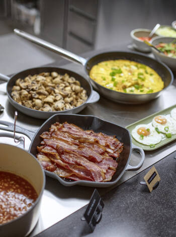 Das Hotel verwöhnt seine Gäste mit einem sehr guten Frühstücksbuffet.