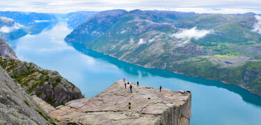 Ein Besuch des Preikestolen oder ,der Kanzel' ist ebenfalls sehr zu empfehlen.