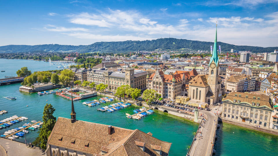 Das Hotel ist ein perfekter Ausgangspunkt für Entdeckungstouren in Zürich oder Ausflüge in die Berge.