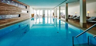 600 m² Wellnessbereich bieten Raum zur Entspannung.