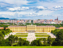 Hotellet ligger endast ca 3 km från Schloss Schönbrunn.