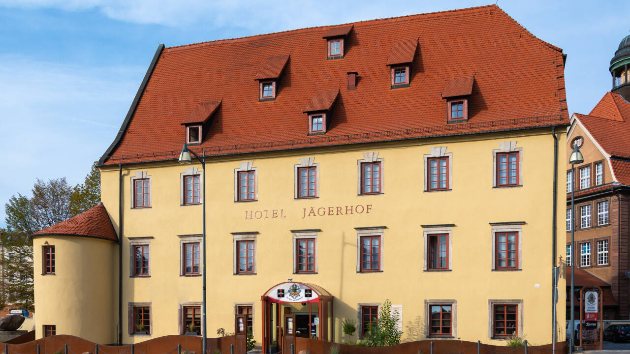 Das gemütliche, familiengeführte Hotel Jägerhof befindet sich in einem Gebäude mit knapp 600-jähriger Geschichte.