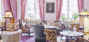 Tante ALMA's Hotel Lasthaus am Ring är ett färgglatt hotell där ni kommer att trivas under er semester