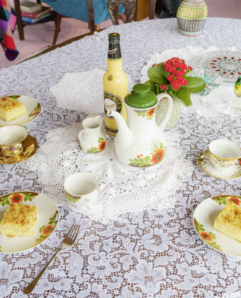 Deltag gratis i aktiviteter på ALMA's: morgenmotion kl. 07:15, kaffeselskab kl. 16:00 og hver søndag Tatort kl. 20:15 (der er også andre spontane programmer).