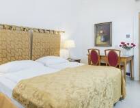 The hotel offers modern rooms decorated in classic Italian style.
