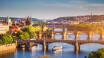 Verbinden Sie Ihren Autourlaub in Tschechien mit einem Ausflug in die Hauptstadt Prag.