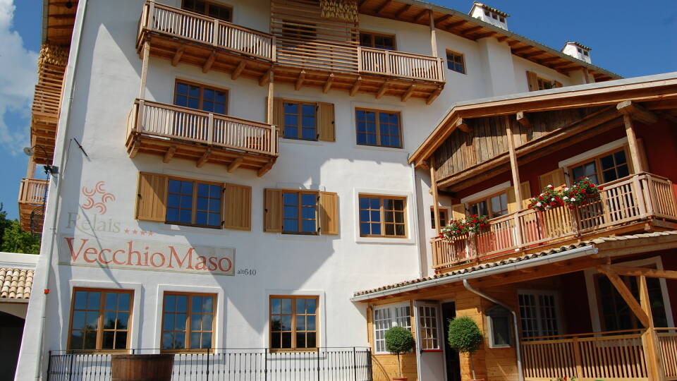 Vecchio Maso er et boutique-hotel bygget af lokalt træ og sten