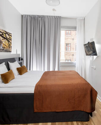 Här inkvarteras ni i moderna och bekvämt inredda hotellrum.