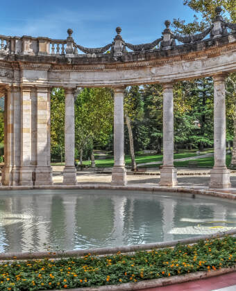 The hotel is centrally located in Montecatini Terme.