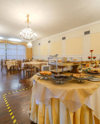 Enjoy Tuscan delicacies in the hotel restaurant.