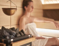 Let go of everyday stress and warm up your body in the sauna.