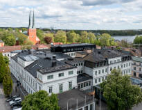The 4-star hotel is located right in the centre of Växjö, just a stone's throw from the city's shops and sights.